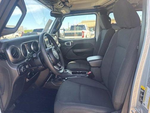 2023 Jeep Gladiator Sport
