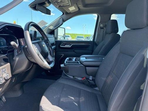 2024 Chevrolet Silverado 2500 LT