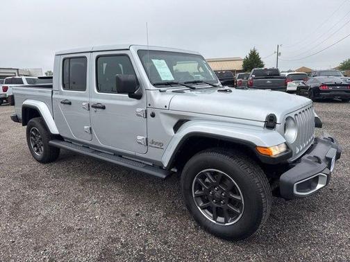 2023 Jeep Gladiator Overland