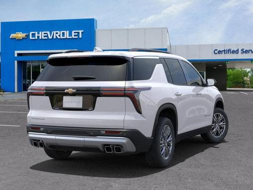 2025 Chevrolet Traverse LT