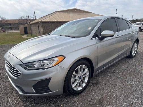 2020 Ford Fusion SE