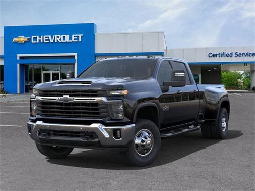 2025 Chevrolet Silverado 3500 LT