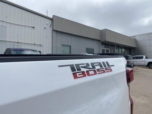 2023 Chevrolet Silverado 1500 Custom Trail Boss