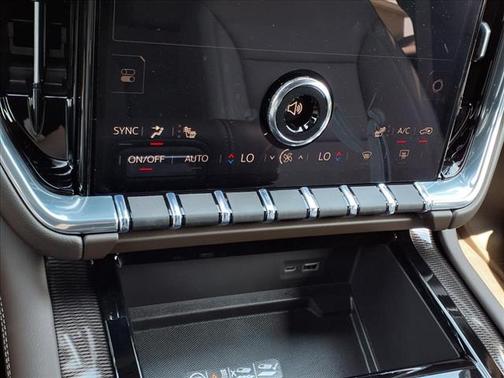 2025 GMC Yukon XL Elevation