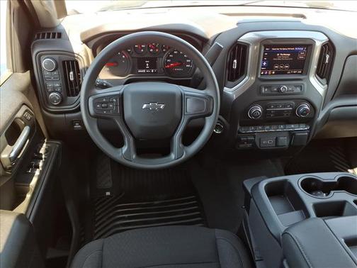 Summit White 2026 Chevrolet Silverado 2500 Custom