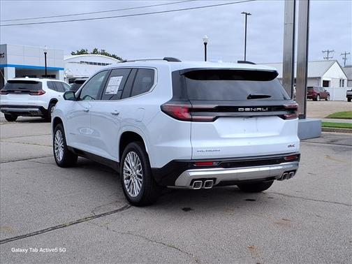 2026 GMC Acadia Denali