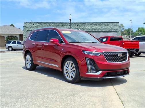 Maroon 2022 Cadillac XT6 Premium Luxury