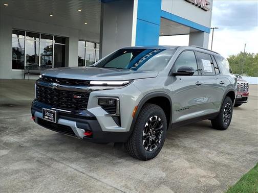 Sterling Gray Metallic 2027 Chevrolet Traverse Z71