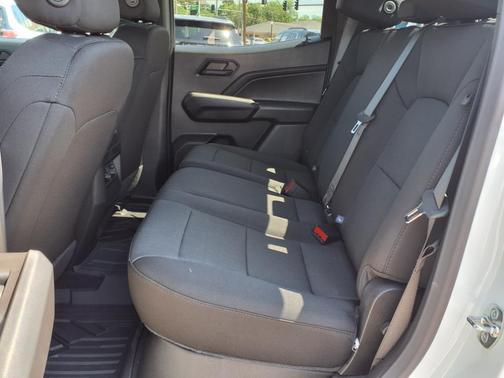 2025 Chevrolet Colorado WT