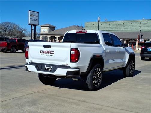 2024 GMC Canyon AT4