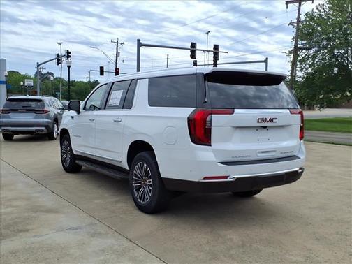 Summit White 2026 GMC Yukon XL Elevation