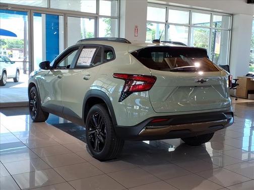 Cacti Green 2026 Chevrolet Trax ACTIV