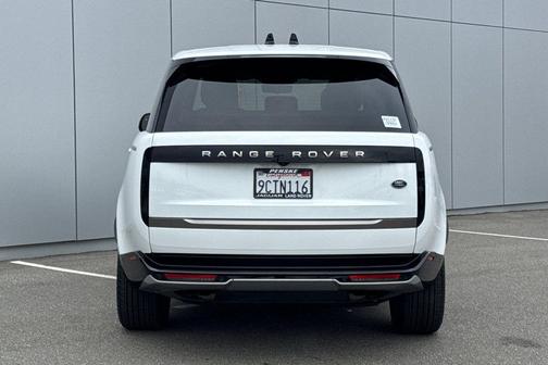 Fuji White 2023 Land Rover Range Rover P530 SE