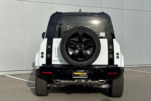Fuji White 2026 Land Rover Defender P400 X-Dynamic SE