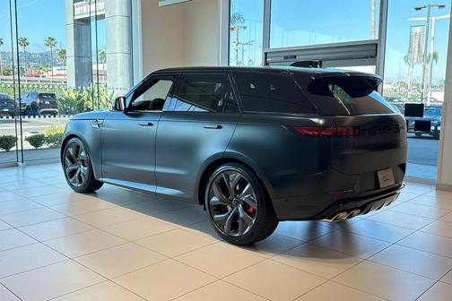 British Racing Green SV Bespoke Ultra Met Satin 2026 Land Rover Range Rover Sport Autobiography