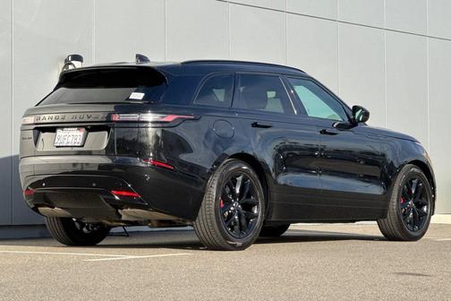 Santorini Black Metallic 2025 Land Rover Range Rover Velar P400 Dynamic SE