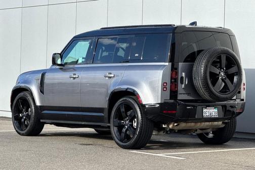 Eiger Grey Metallic 2023 Land Rover Defender 110 X-Dynamic SE