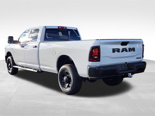 2026 RAM 3500 Tradesman Crew Cab 4x4 8' Box