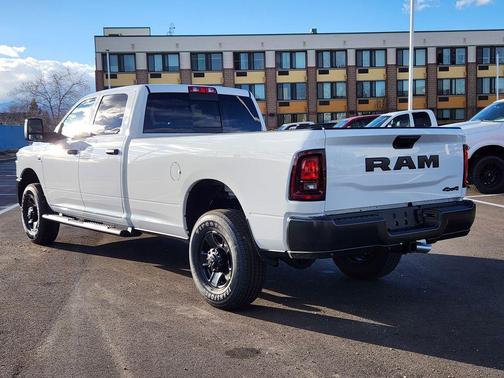 2026 RAM 3500 Tradesman Crew Cab 4x4 8' Box