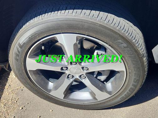 Rocky Mountain Pearlcoat 2024 Jeep Grand Cherokee 4xe Base