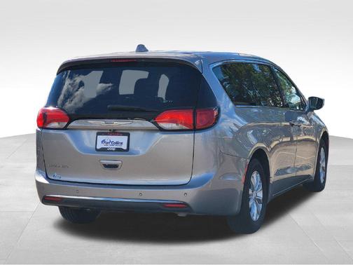 Billet Silver Metallic Clearcoat 2019 Chrysler Pacifica Touring Plus