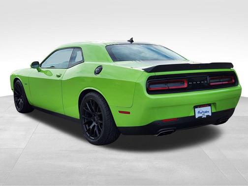 2015 Dodge Challenger R/T Plus