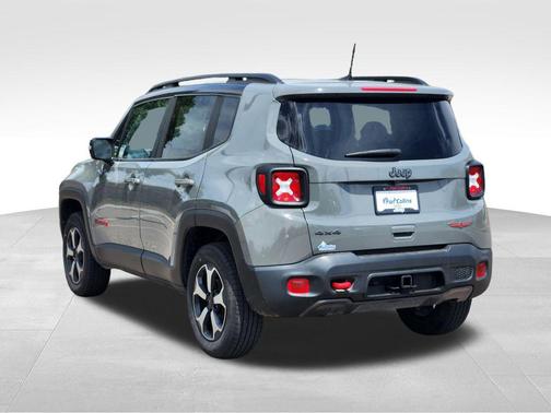 Sting-Gray Clearcoat 2022 Jeep Renegade Trailhawk