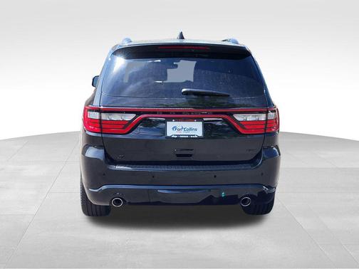 DB Black Crystal Clearcoat 2026 Dodge Durango GT HEMI V8