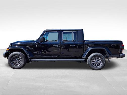 2024 Jeep Gladiator Sport S