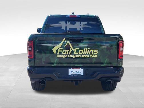Diamond Black Crystal Pearlcoat 2026 RAM 1500 Big Horn/Lone Star