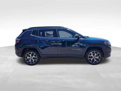 Fathom Blue Pearl Coat 2026 Jeep Compass Limited