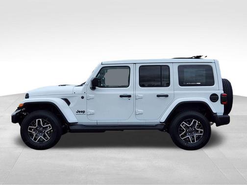 2026 Jeep Wrangler 4-Door Sahara 4x4