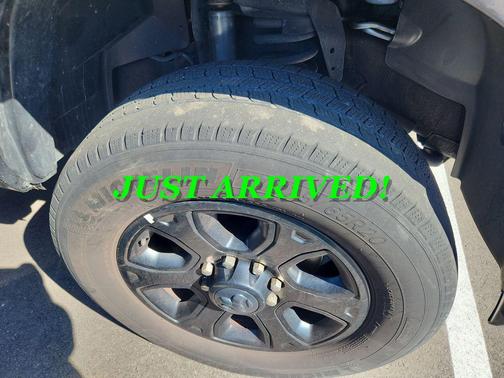 2017 RAM 2500 Big Horn Crew Cab 4x4 6'4' Box