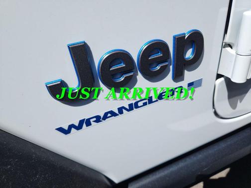 Bright White Clearcoat 2024 Jeep Wrangler 4xe Willys