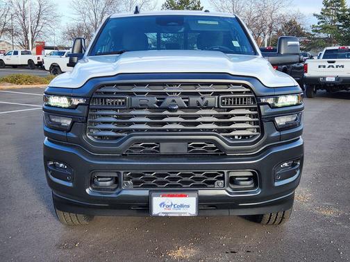 2026 RAM 3500 Tradesman Crew Cab 4x4 6'4' Box