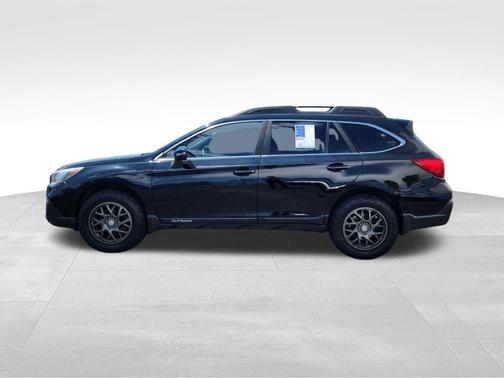 Crystal Black Silica 2018 Subaru Outback 3.6R Limited