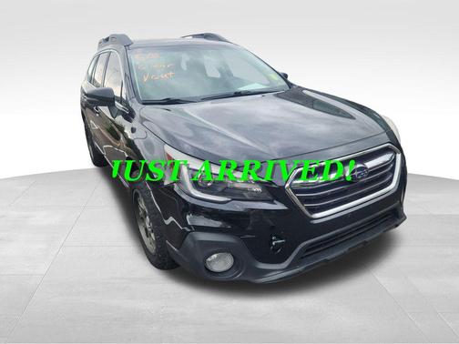Crystal Black Silica 2018 Subaru Outback 3.6R Limited