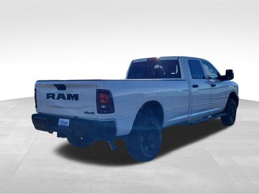 2026 RAM 2500 Tradesman Crew Cab 4x4 8' Box