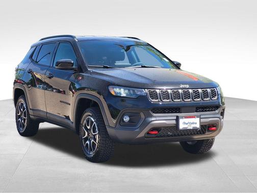 Diamond Black Crystal Pearlcoat 2026 Jeep Compass Trailhawk