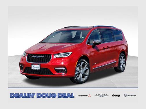 Red Hot Pearlcoat 2026 Chrysler Pacifica L