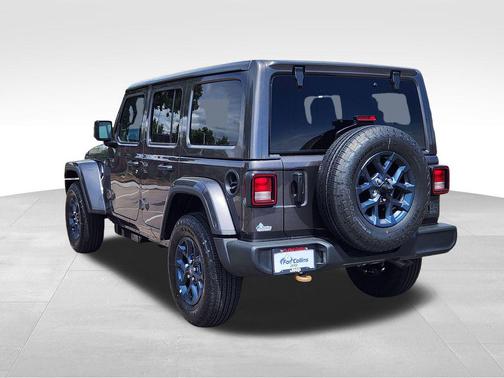 Granite Crystal Metallic Clearcoat 2026 Jeep Wrangler 85th Anniversary