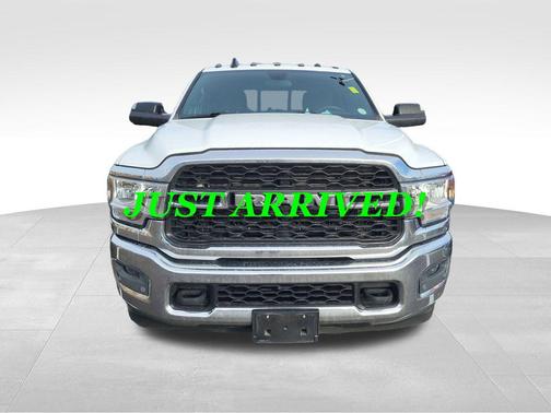 2021 RAM 2500 Tradesman Crew Cab 4x4 6'4' Box