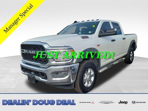 2021 RAM 2500 Tradesman Crew Cab 4x4 6'4' Box