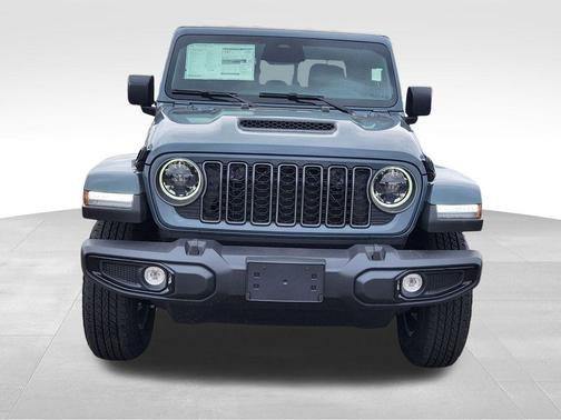 Anvil Clearcoat 2026 Jeep Gladiator Sport S
