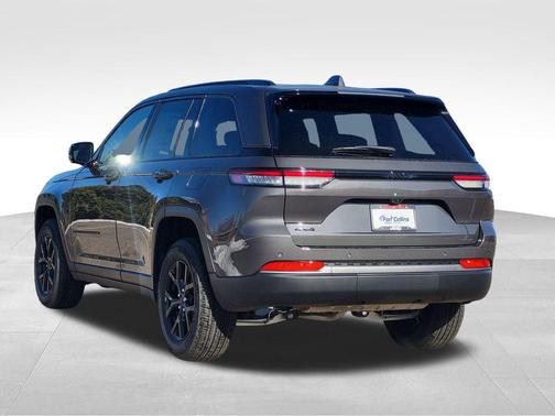 2026 Jeep Grand Cherokee Altitude