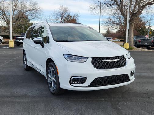 2026 Chrysler Pacifica L