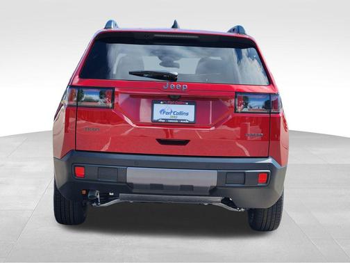Red Hot Pearlcoat 2026 Jeep Cherokee Laredo 4x4