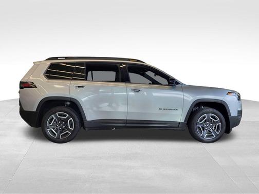 2026 Jeep Cherokee Laredo 4x4