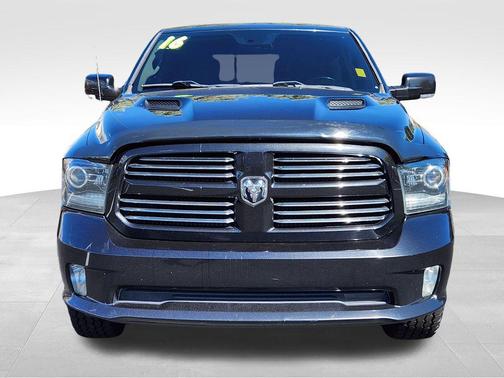 2016 RAM 1500 Sport