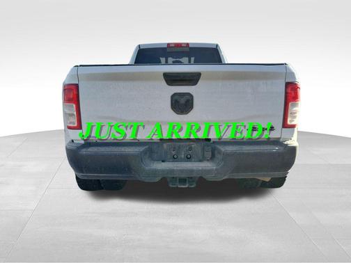 2024 RAM 3500 Tradesman Crew Cab 4x4 8' Box